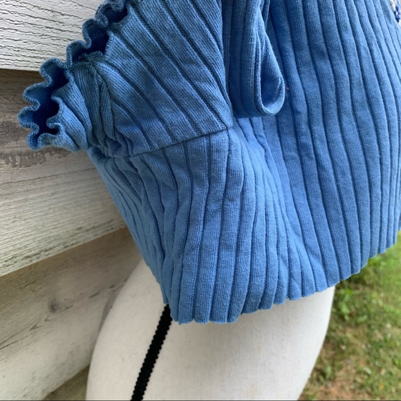 Vintage 90s Blue Solid Print Floral Crochet V-Neck Ribbed Short Sleeve Crop Top - Picture 13 of 16